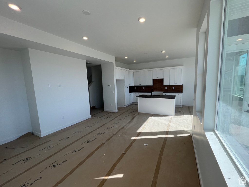 Photo 3 for MLS #2111400 at 884 W Huntington River Dr #101