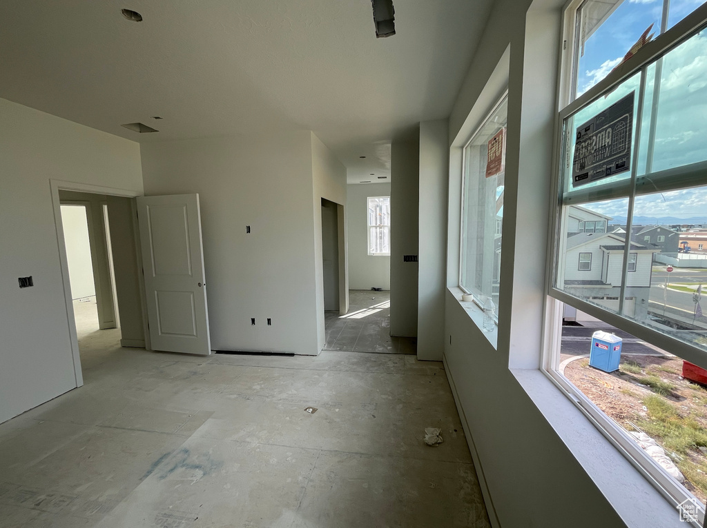 Photo 7 for MLS #2111400 at 884 W Huntington River Dr #101