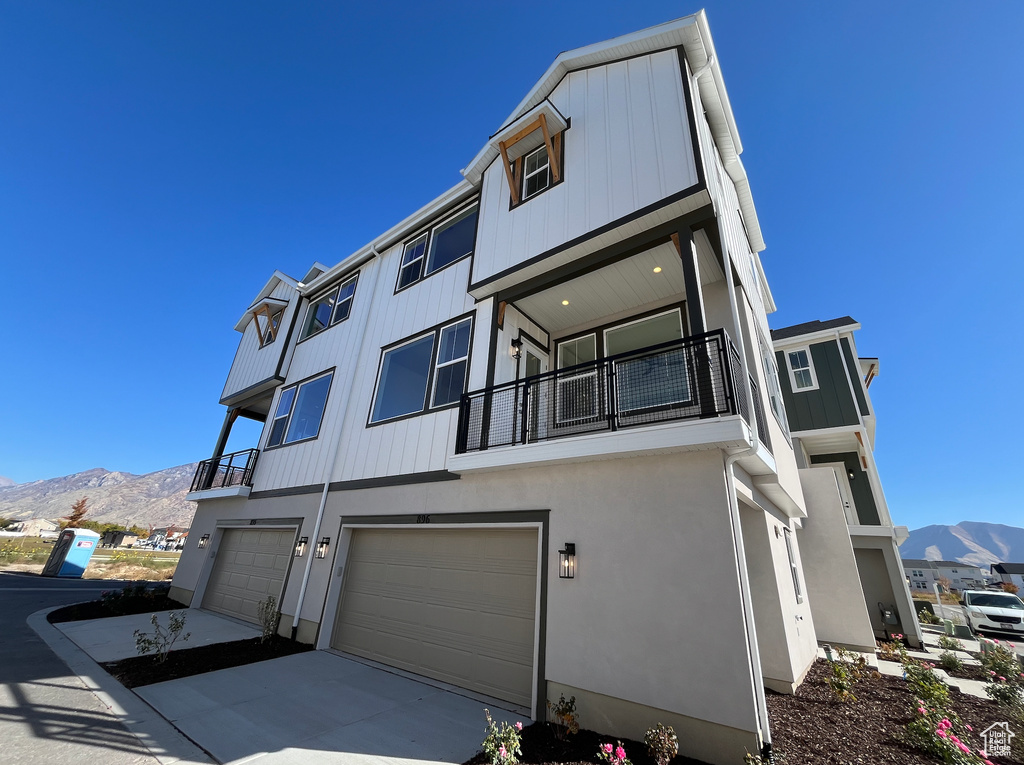 Photo 1 for MLS #2111404 at 896 W Huntington River Dr #102