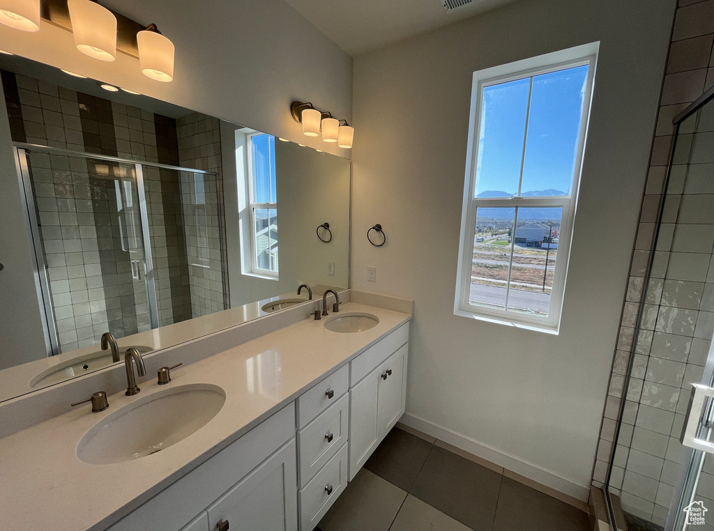 Photo 7 for MLS #2111404 at 896 W Huntington River Dr #102