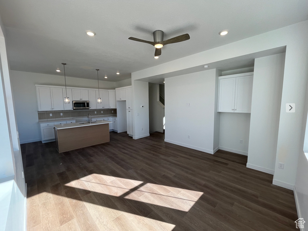 Photo 3 for MLS #2111404 at 896 W Huntington River Dr #102