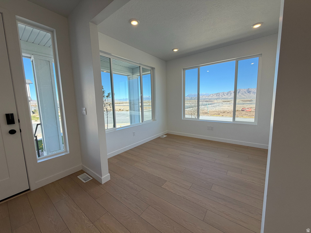 Photo 3 for MLS #2111406 at 2069 W Leapfrog Rd #430