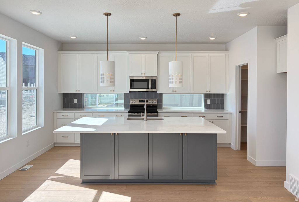 Photo 6 for MLS #2111406 at 2069 W Leapfrog Rd #430