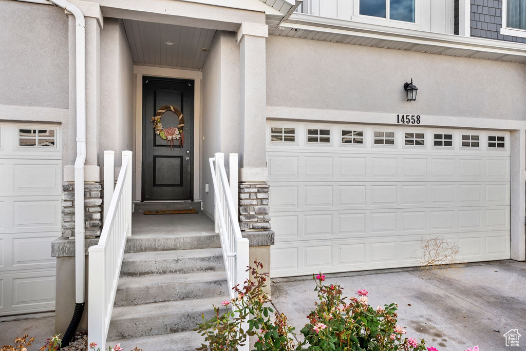 Photo 2 for MLS #2111413 at 14558 S Quiet Shade Dr