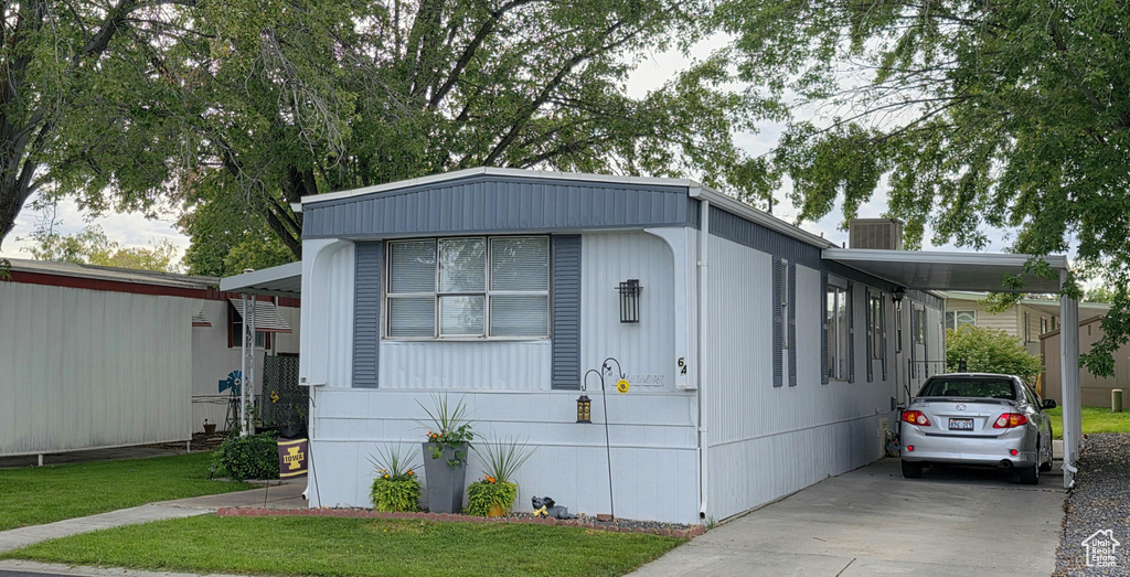 Photo 3 for MLS #2111414 at 3800 S 1900 West #64