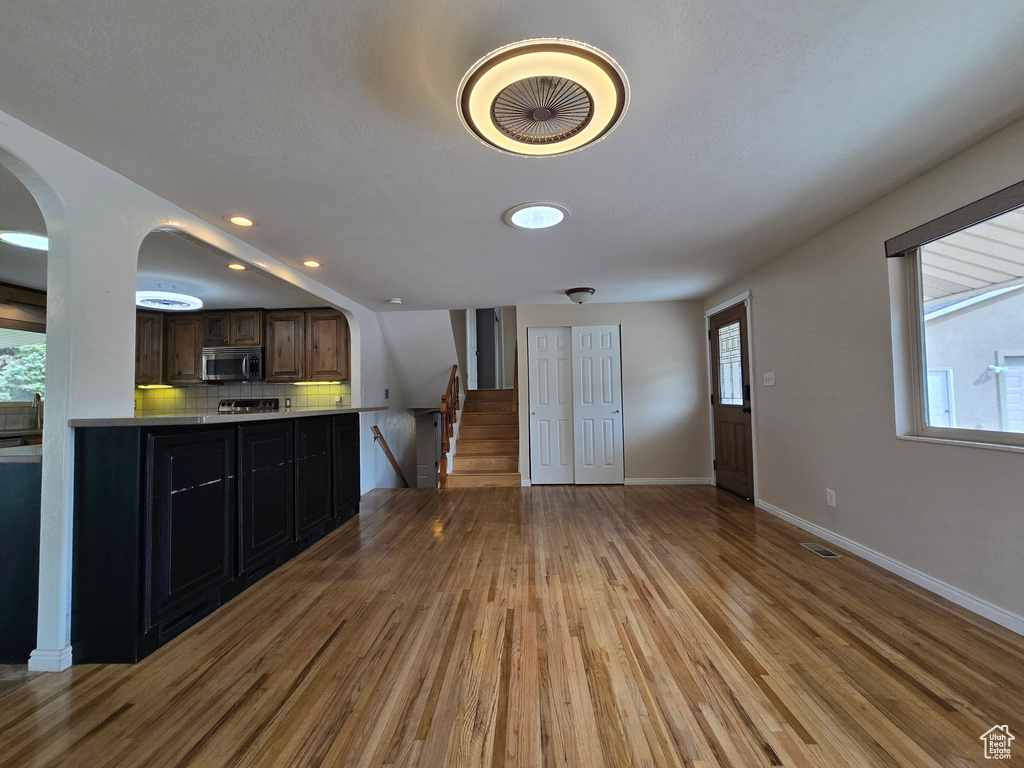 Photo 14 for MLS #2111418 at 5860 Kingston Way