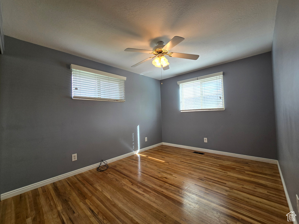 Photo 21 for MLS #2111418 at 5860 Kingston Way