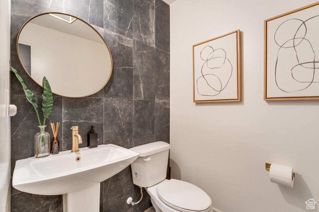 Photo 14 for MLS #2111445 at 578 N Locust Ave