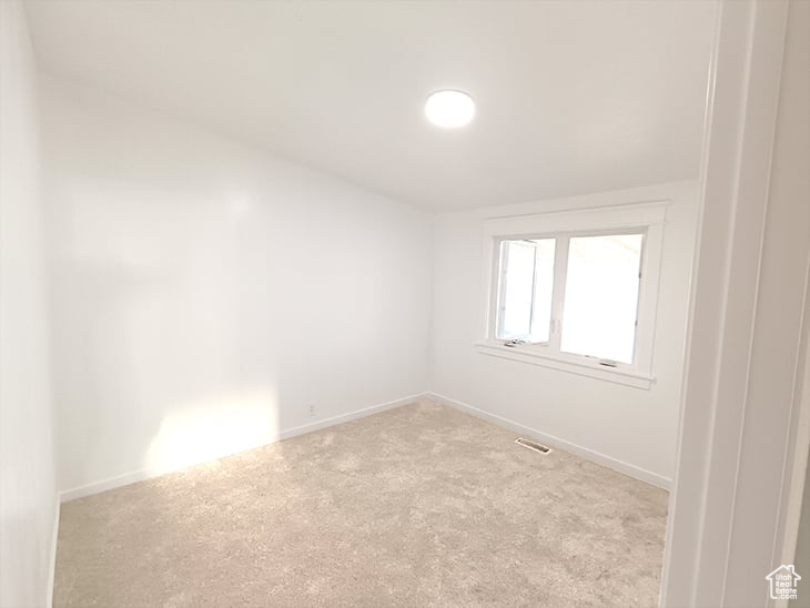 Photo 15 for MLS #2111448 at 586 N 940 West