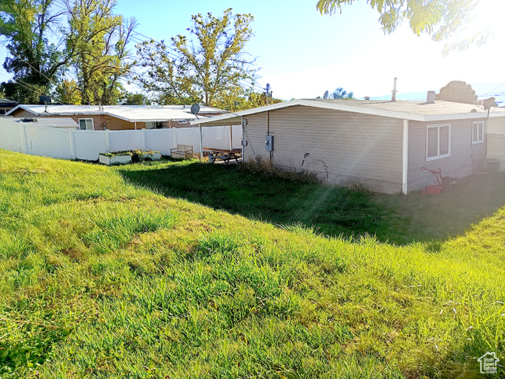 Photo 16 for MLS #2111448 at 586 N 940 West