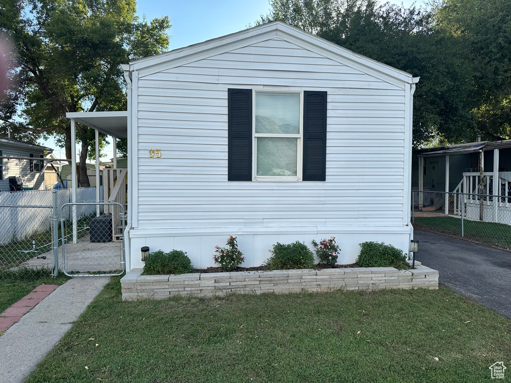 Photo 15 for MLS #2111470 at 1375 W 500 North #95