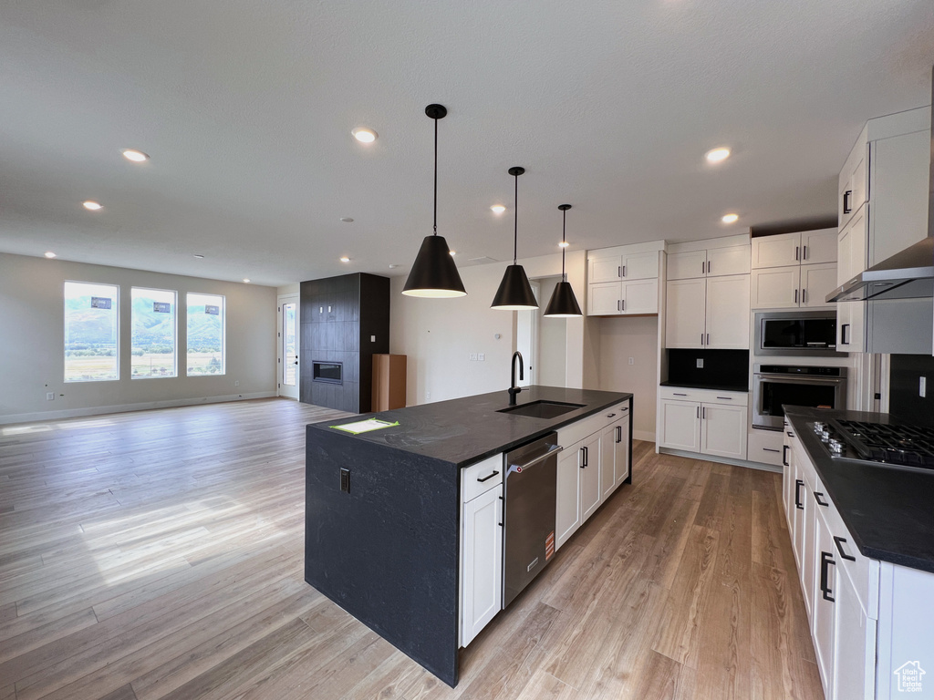 Photo 2 for MLS #2111489 at 2375 N Coyote Bend Way #12