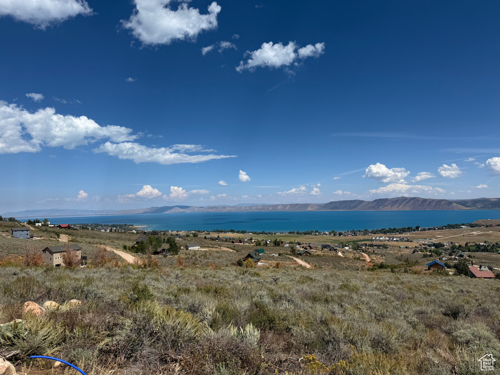 819 W SNOWBERRY CIR Garden City, UT 84028