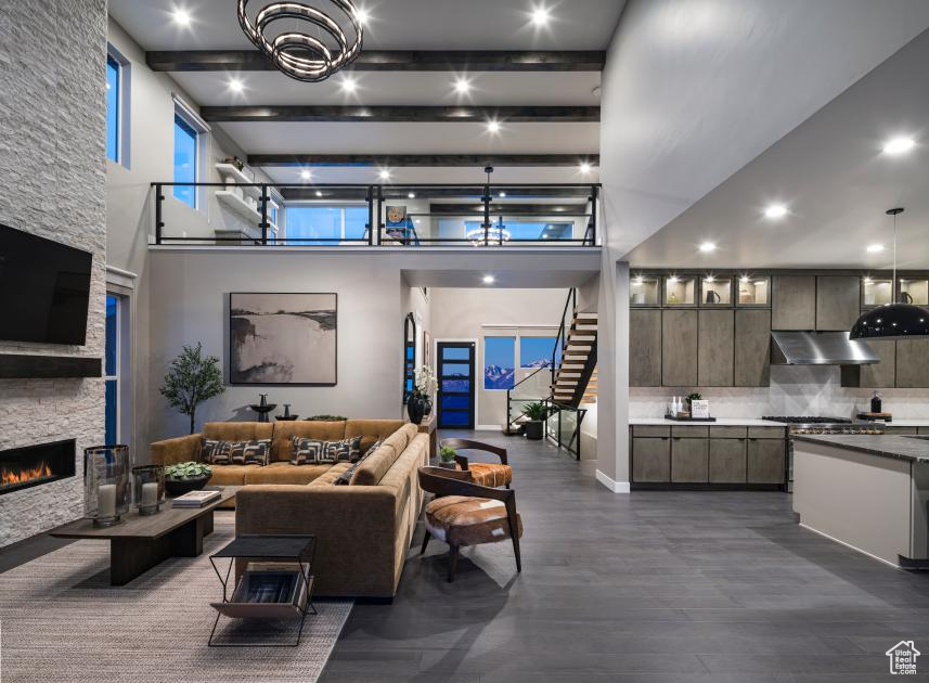 4521 N SOLSTICE DR #305 Lehi, UT 84048
