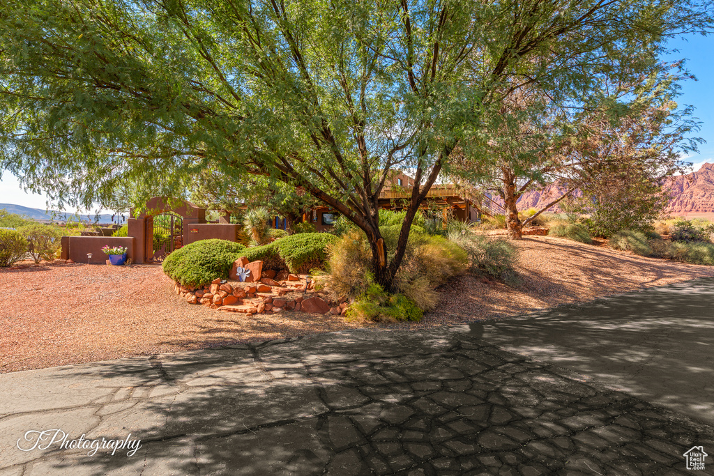 Photo 3 for MLS #2111497 at 888 N Coyote Gulch Ct
