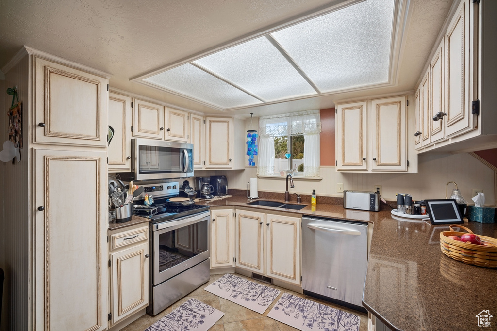 Photo 11 for MLS #2111499 at 5465 S 250 West