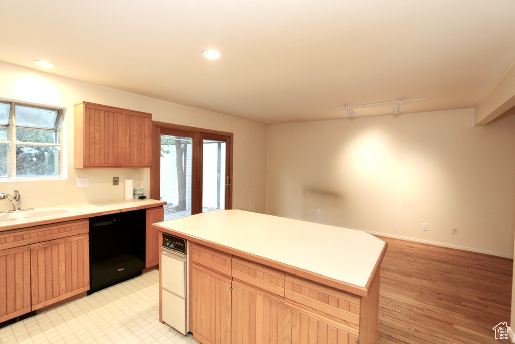 256 N ALMOND ST Salt Lake City, UT 84103