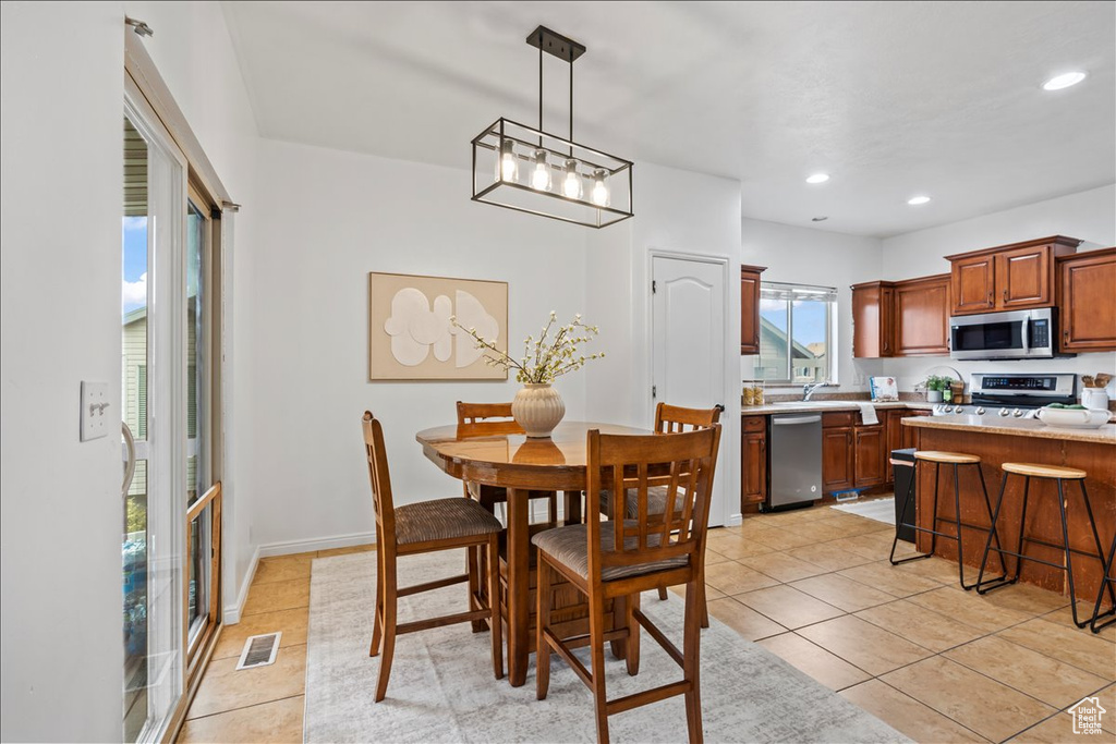 6104 W PEACH RIDGE WAY Salt Lake City, UT 84128