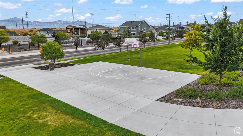 6104 W PEACH RIDGE WAY Salt Lake City, UT 84128
