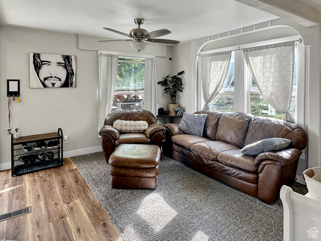 250 W MILL RD Ferron, UT 84523