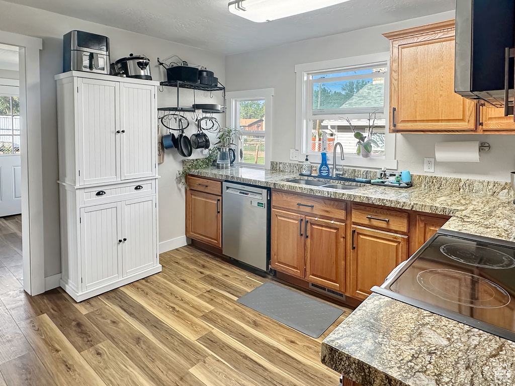 250 W MILL RD Ferron, UT 84523