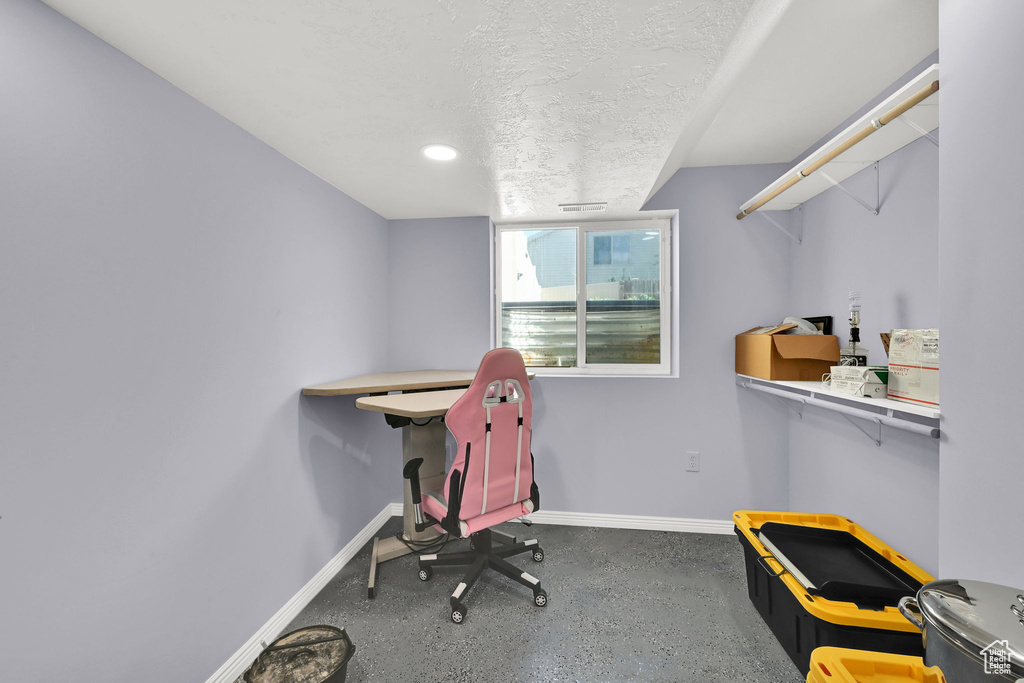 4118 WESTLAKE DR Roy, UT 84067