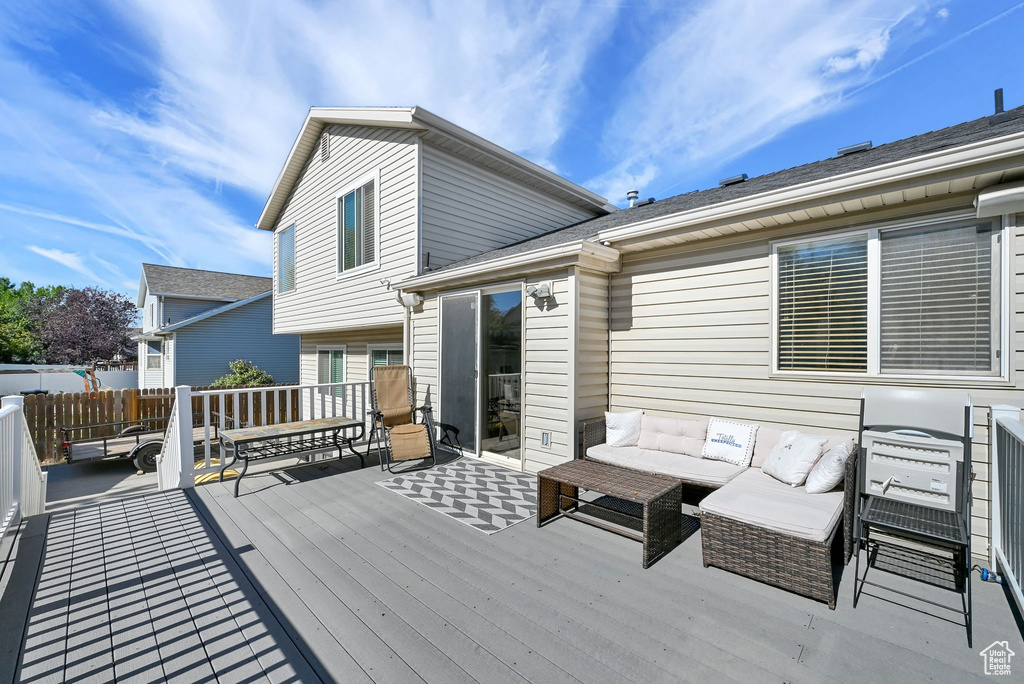 4118 WESTLAKE DR Roy, UT 84067