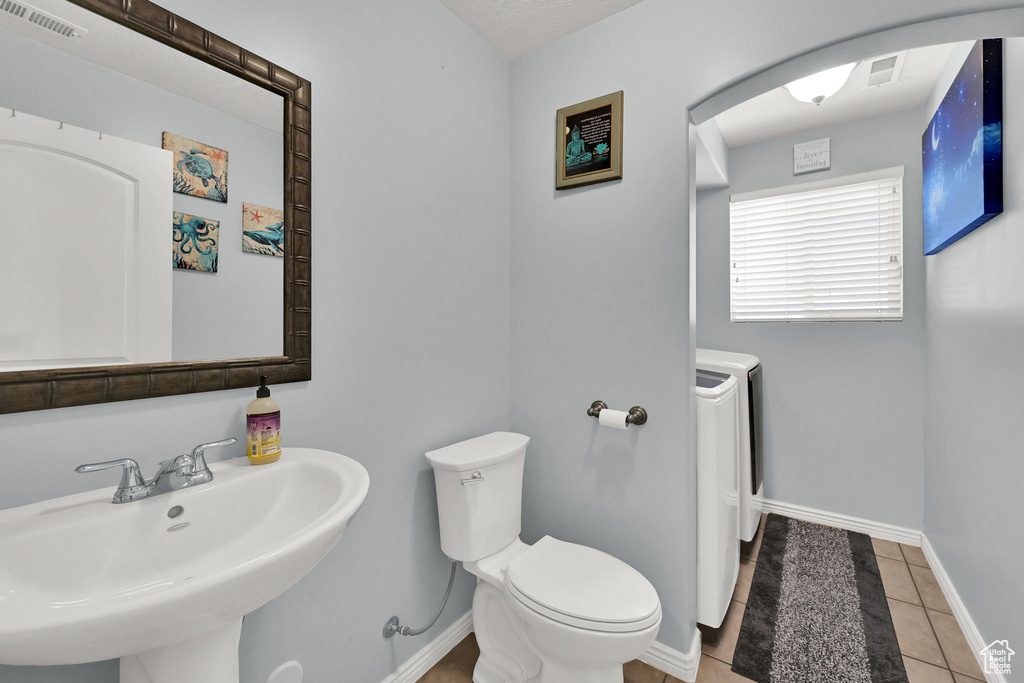 4118 WESTLAKE DR Roy, UT 84067