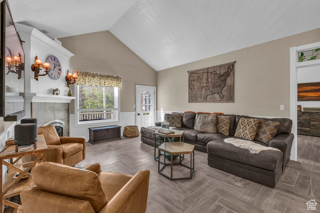 Photo 11 for MLS #2111540 at 896 E Chalk Creek Rd