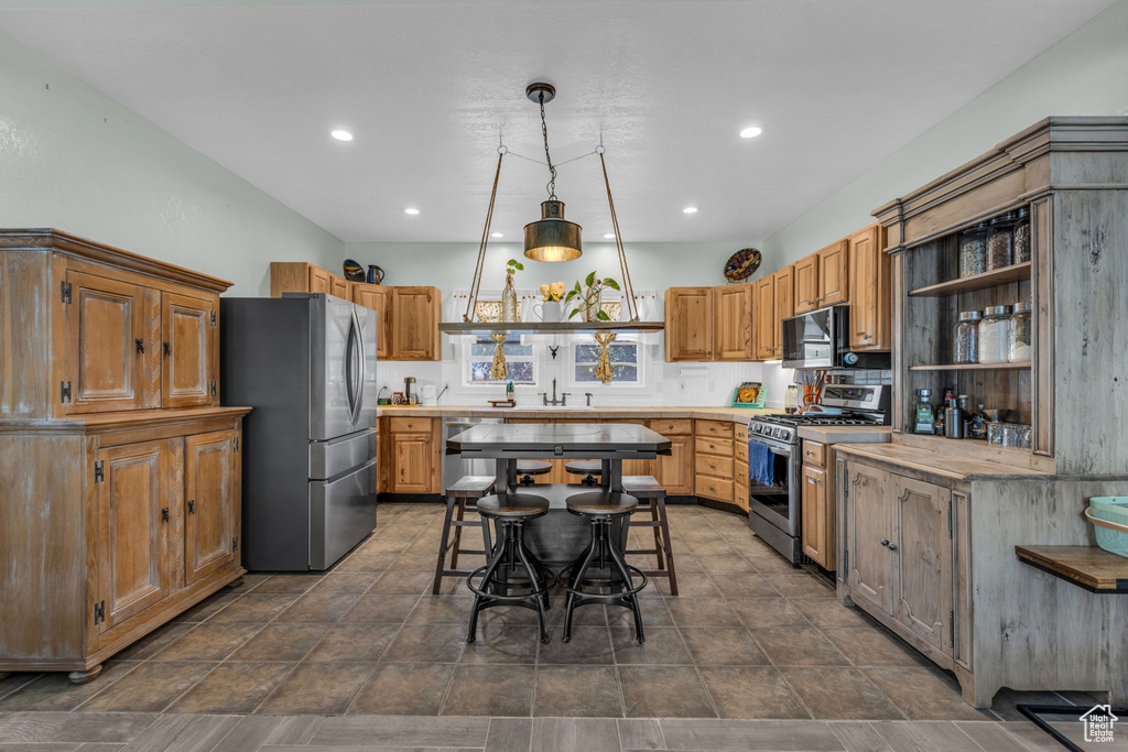 Photo 9 for MLS #2111540 at 896 E Chalk Creek Rd