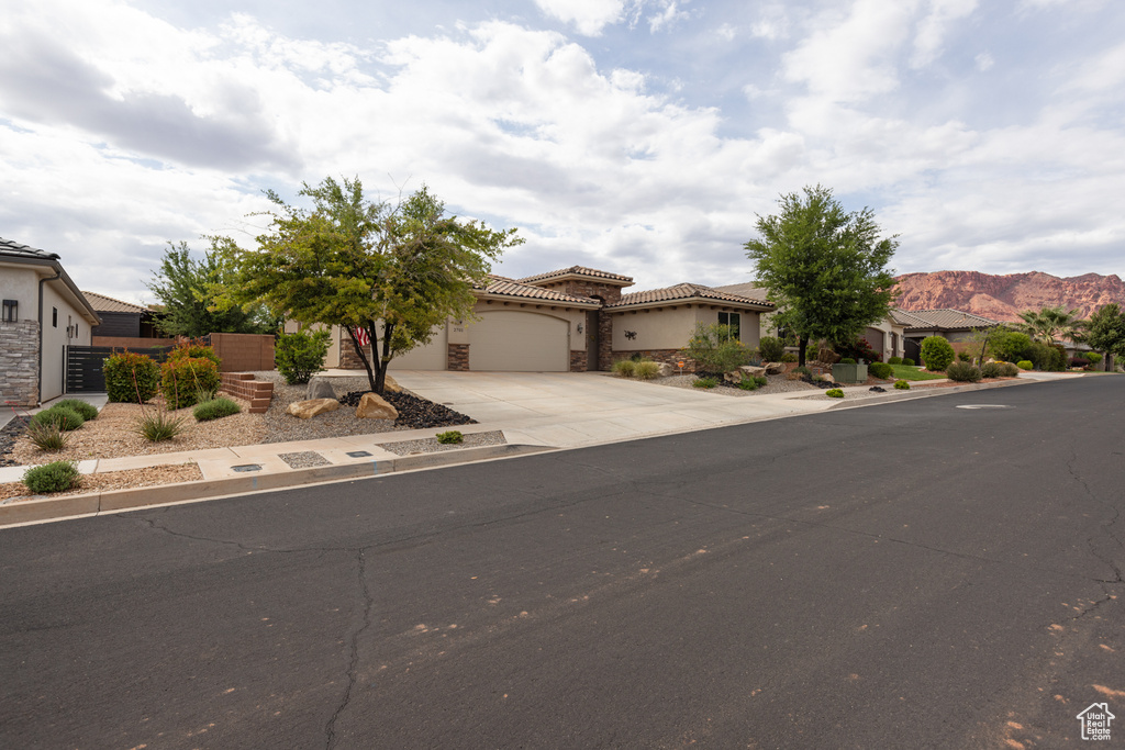 Photo 3 for MLS #2111561 at 2701 Bella Sol Dr