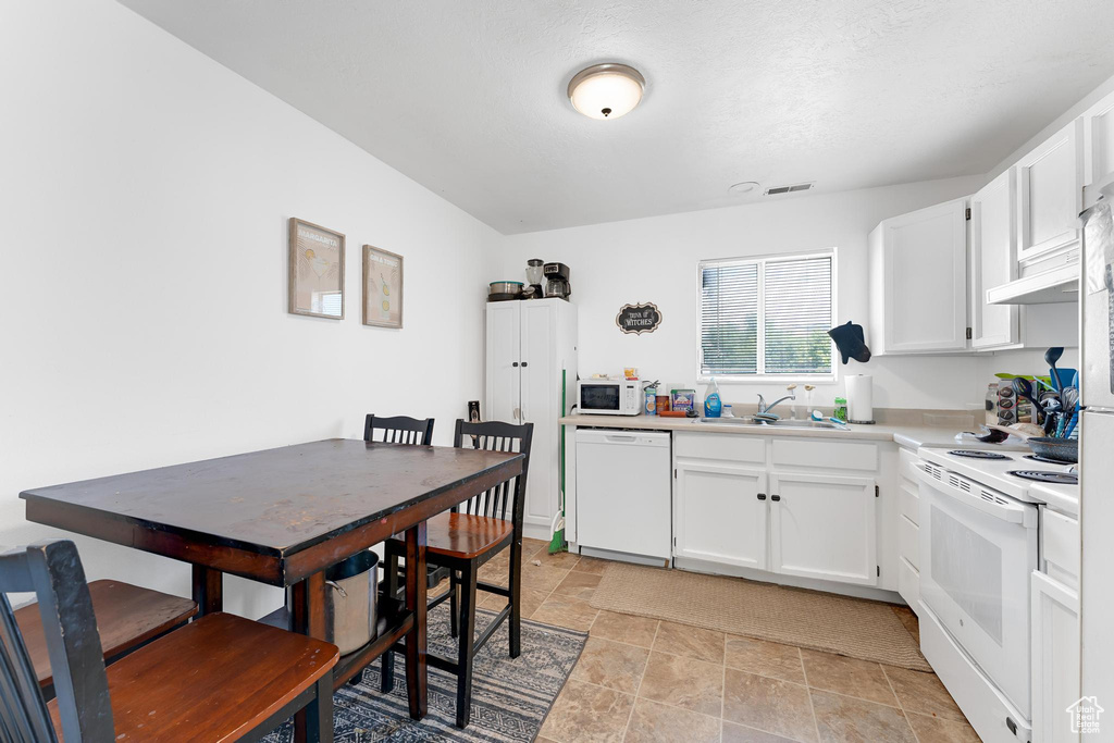 Photo 17 for MLS #2111573 at 902 W 1500 North