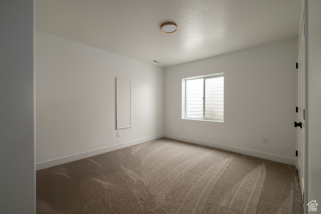 2443 E 5000 S Vernal, UT 84078