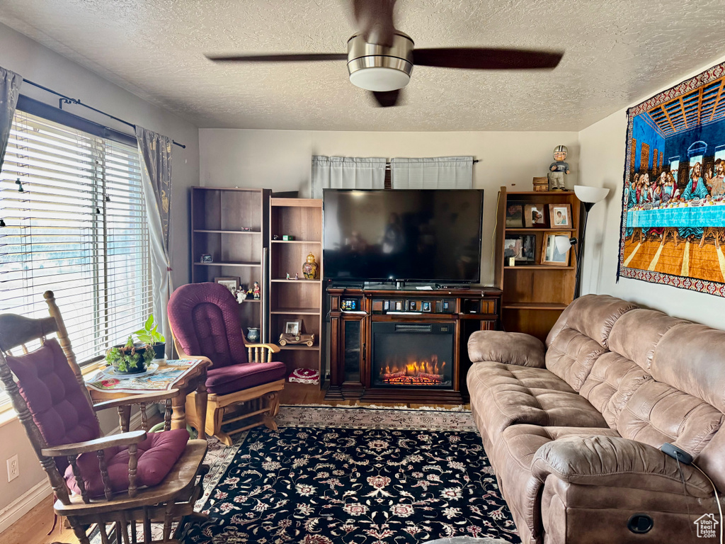 180 W 400 N Clearfield, UT 84015