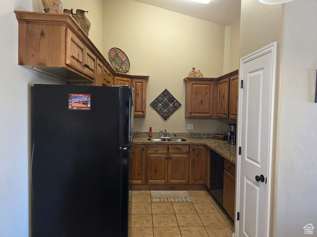 Photo 5 for MLS #2111585 at 2511 Redcliff Rd #1J