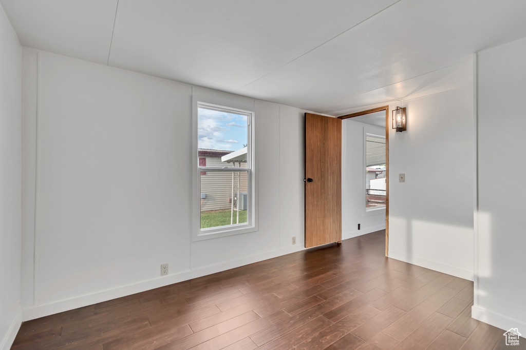 Photo 3 for MLS #2111586 at 6481 S 1090 West #133
