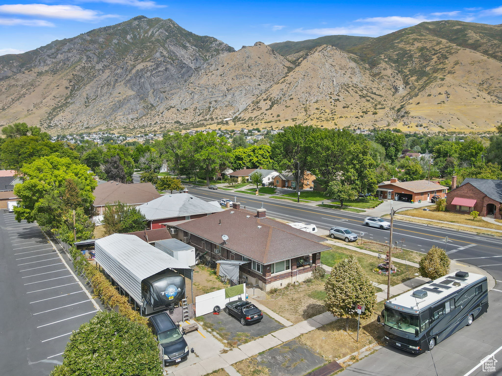 393 E CENTER Springville, UT 84663