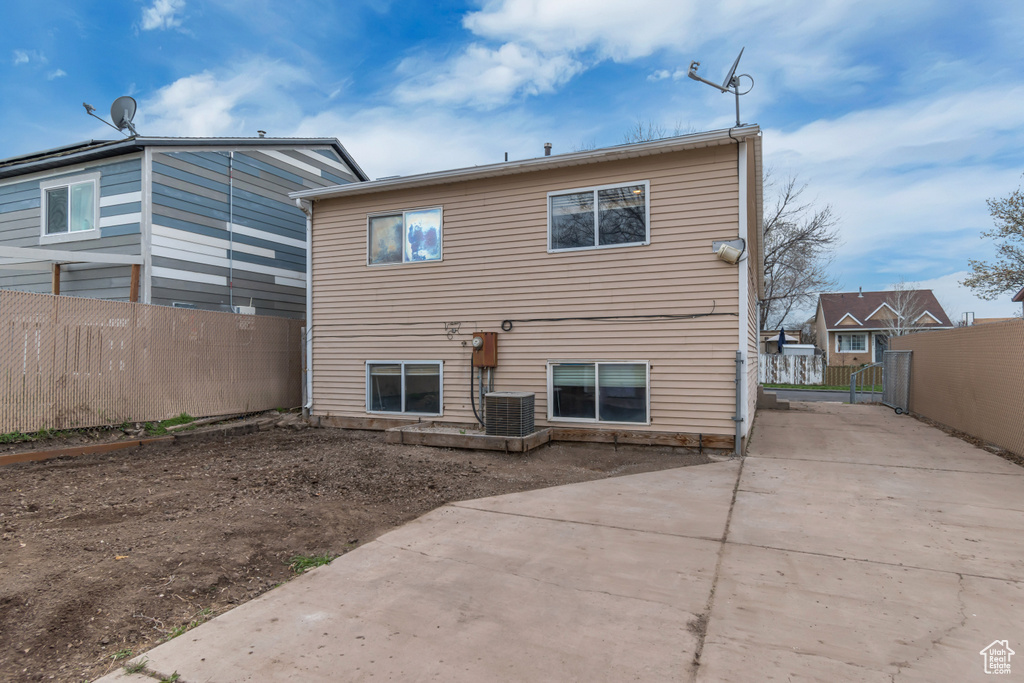 2683 S MELVILLE DR Magna, UT 84044