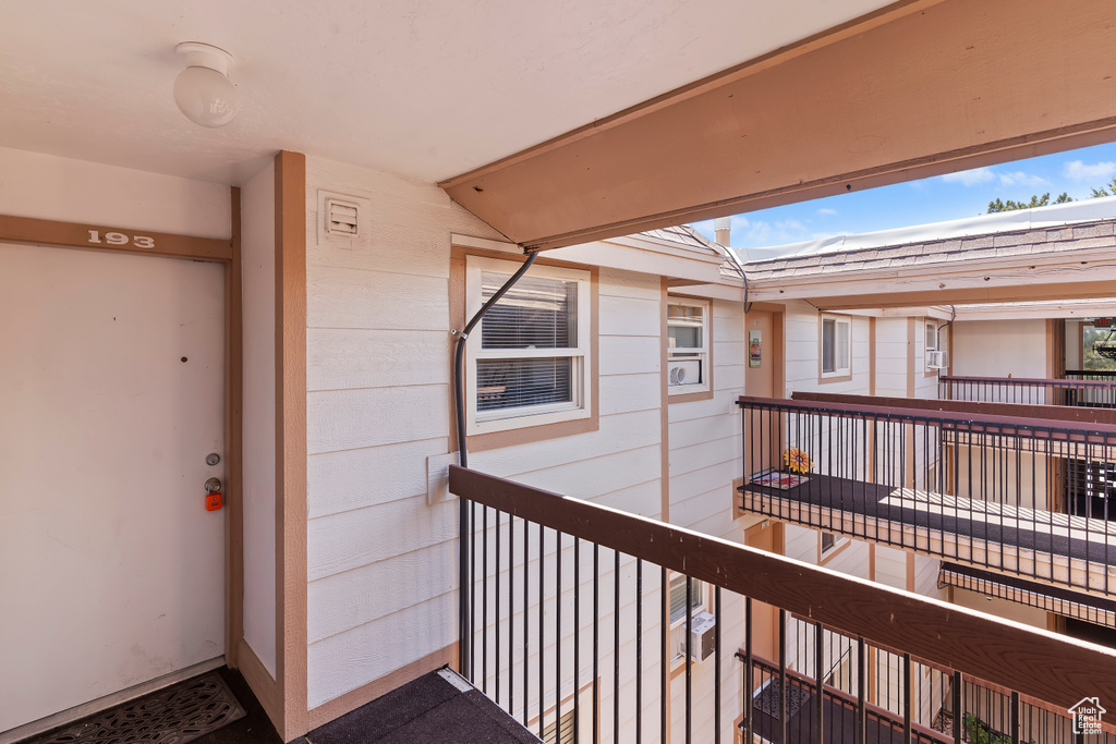 5600 MEADOW LN #193 South Ogden, UT 84403