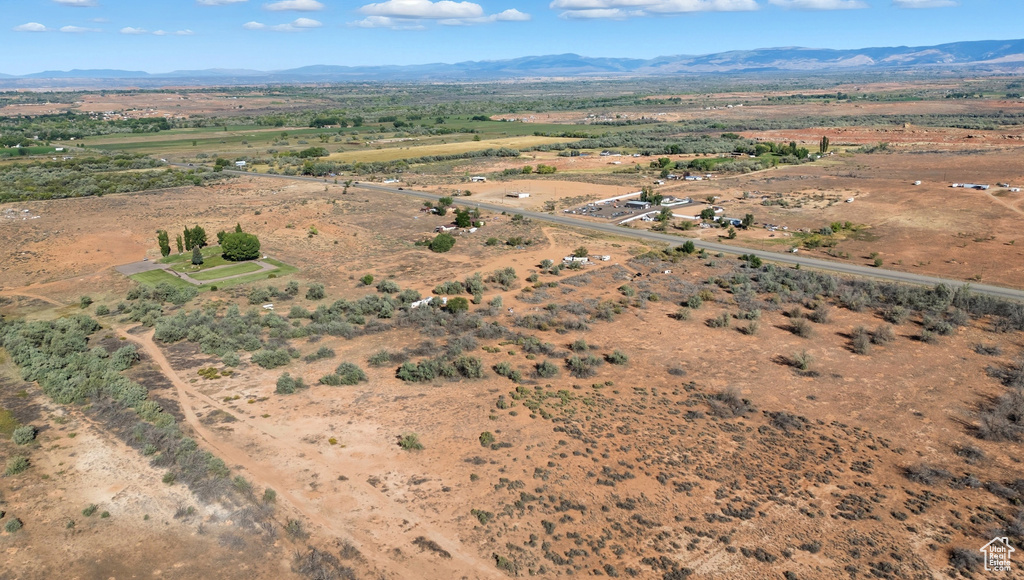 9068 E HIGHWAY 40 Gusher, UT 84026