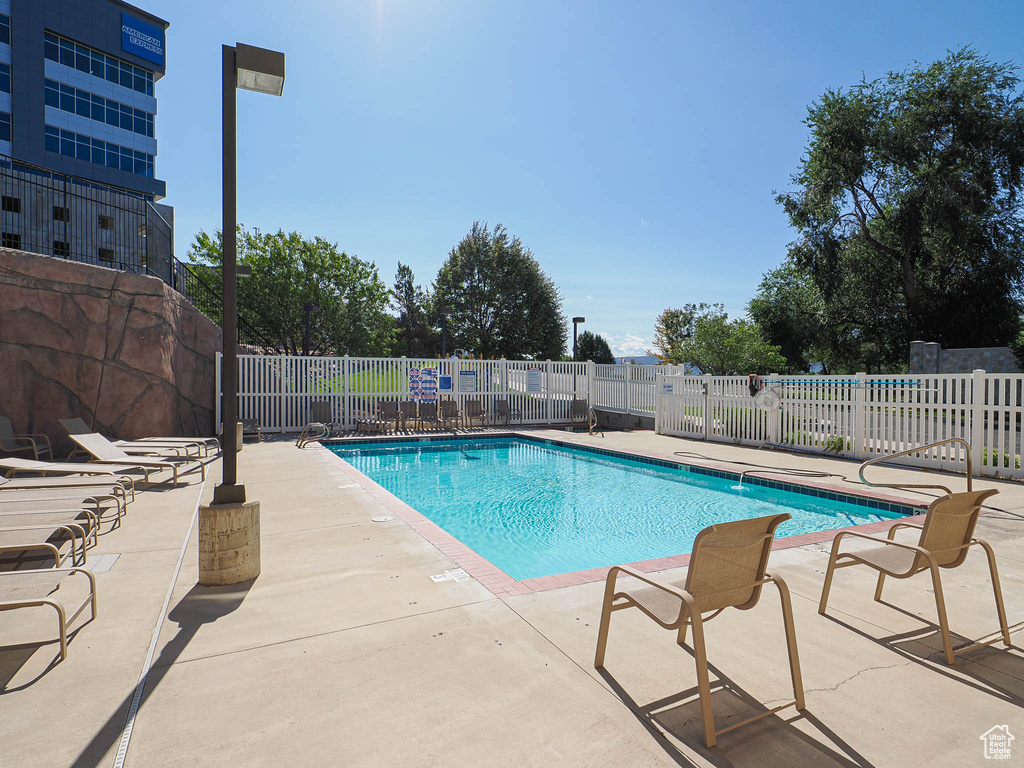 194 ALBION VILLAGE WAY #402 Sandy, UT 84070