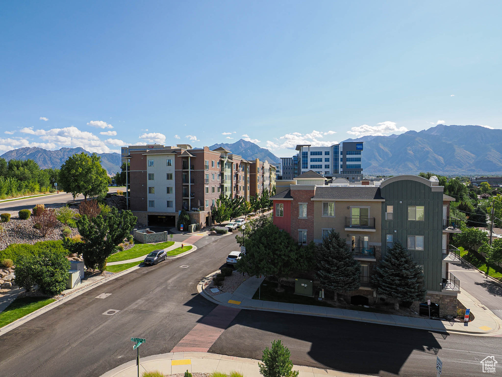 194 ALBION VILLAGE WAY #402 Sandy, UT 84070