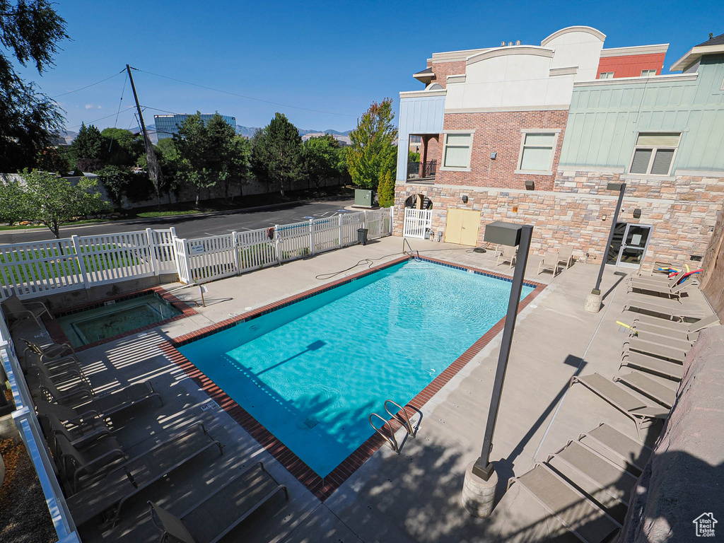 194 ALBION VILLAGE WAY #402 Sandy, UT 84070