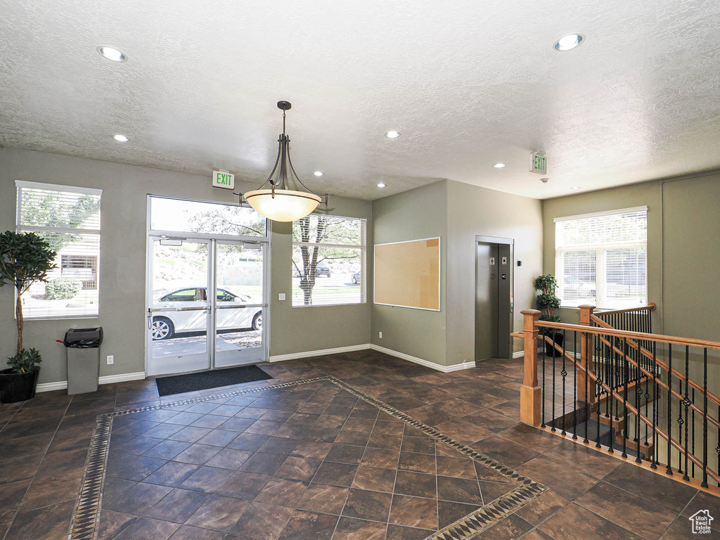 194 ALBION VILLAGE WAY #402 Sandy, UT 84070