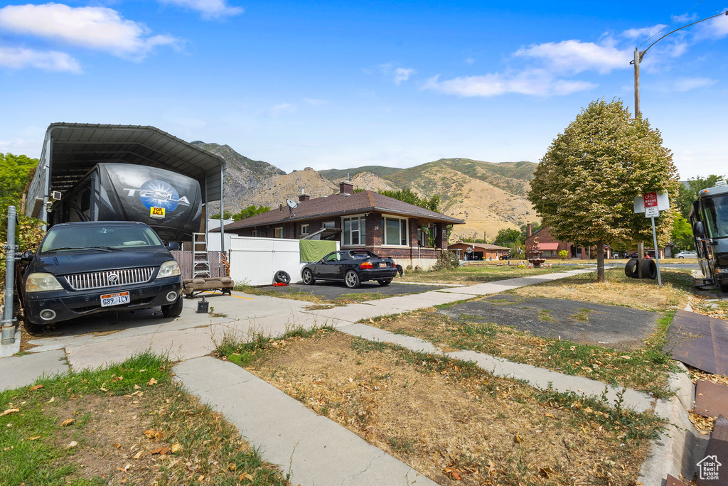 393 E CENTER ST Springville, UT 84663