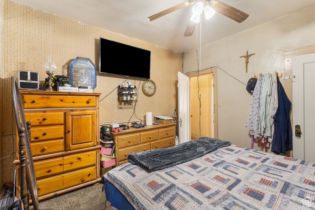 393 E CENTER ST Springville, UT 84663