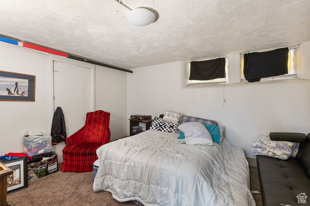 393 E CENTER ST Springville, UT 84663