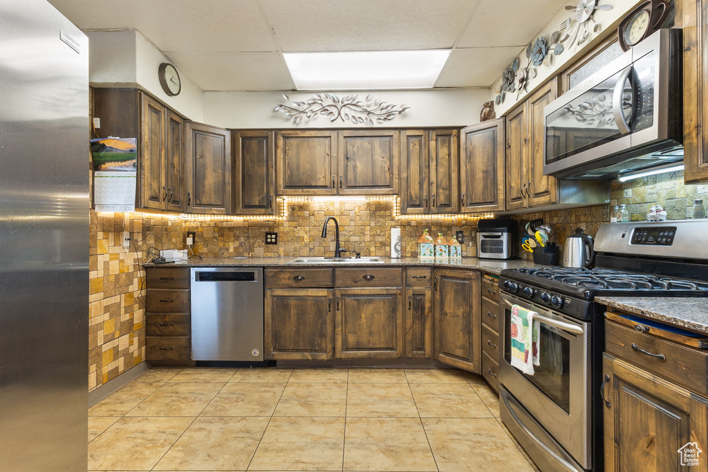 393 E CENTER ST Springville, UT 84663