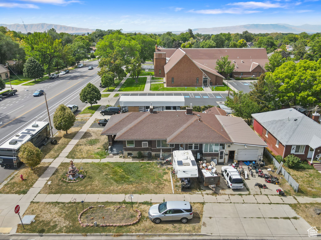 393 E CENTER ST Springville, UT 84663