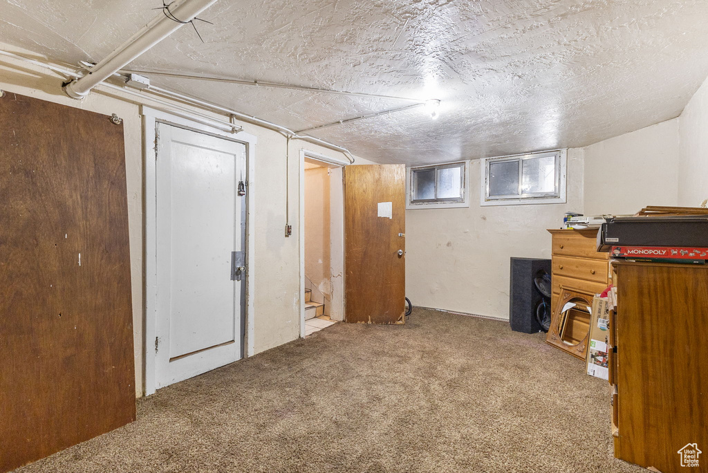 393 E CENTER ST Springville, UT 84663